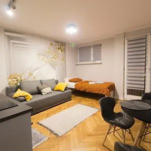 Happy Old Town Apartament