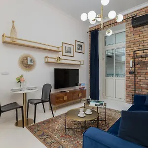 https://dietla-one-bedroom-apartments-with-air-conditioning.krakowhotelspoland.com